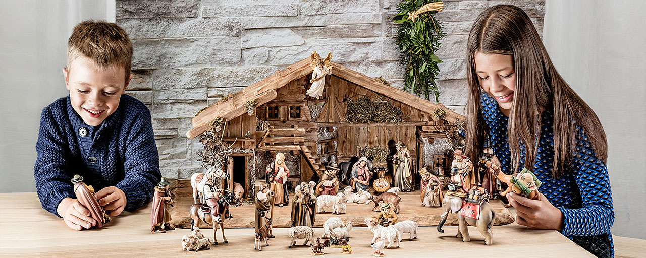 Wooden nativity figures set