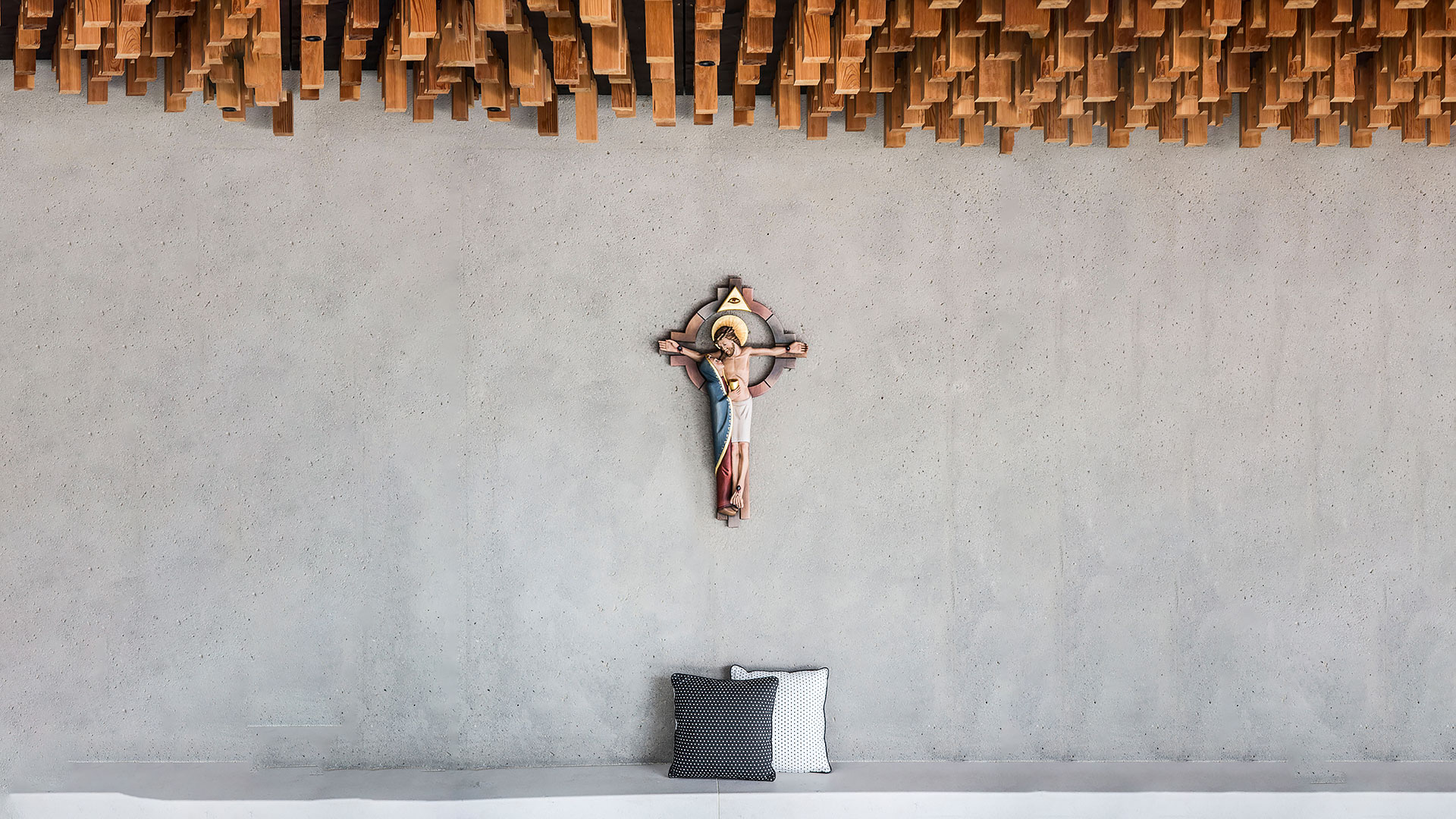 Wooden crosses: handmade in Italy » Buy online now