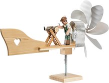 Windrad mit Holzsäger Windrad mit Holzsäger